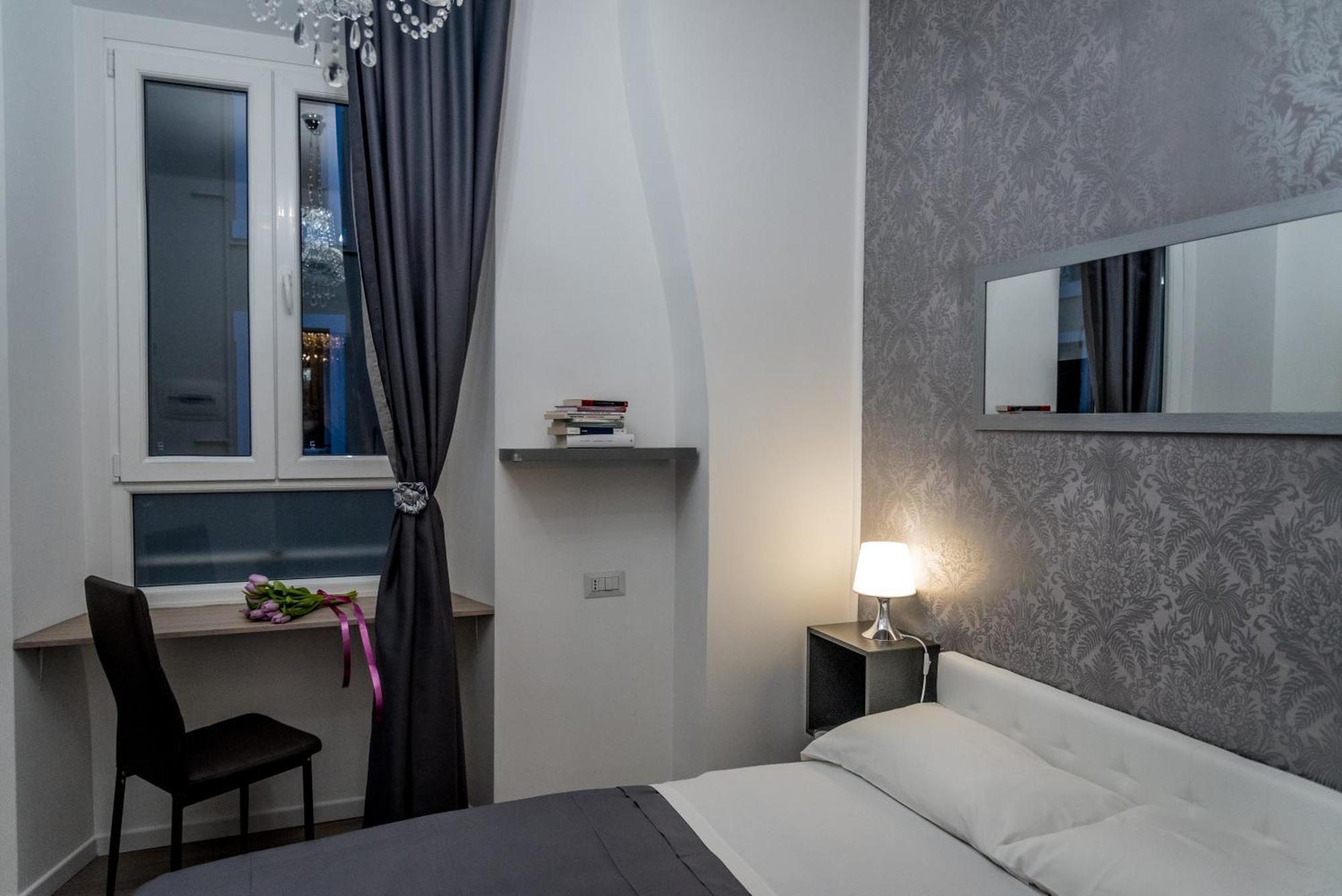 Inside Roma Rooms Экстерьер фото