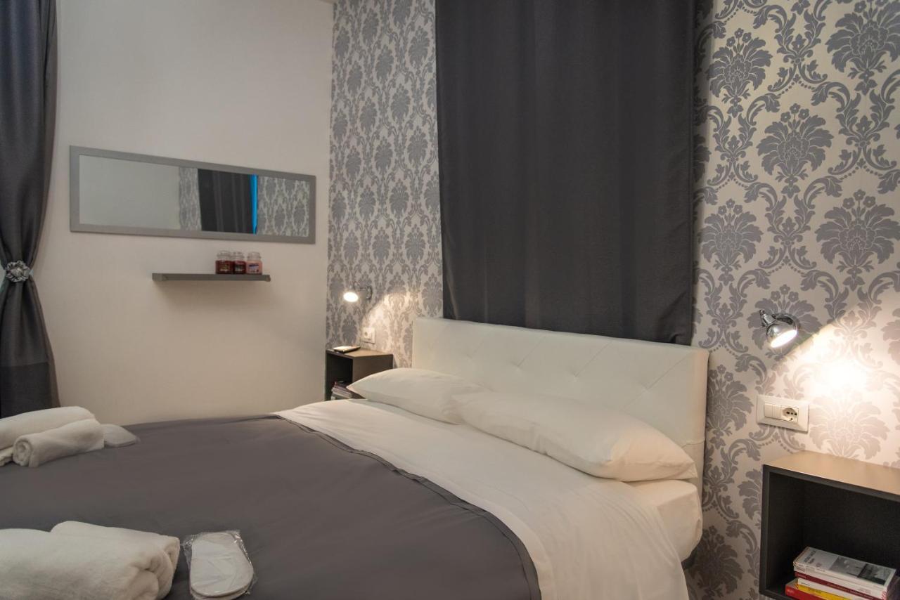 Inside Roma Rooms Экстерьер фото
